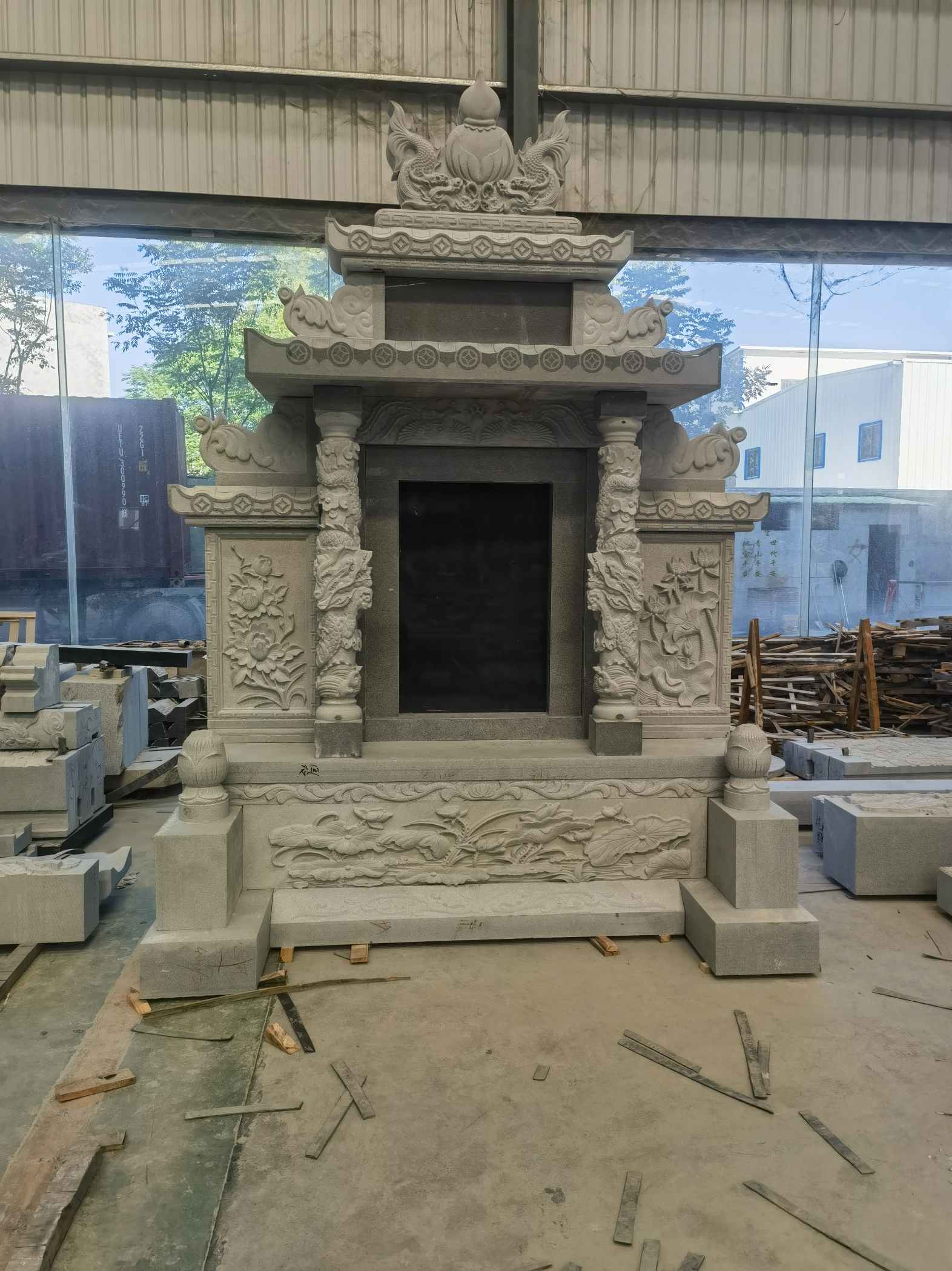 常州 芝麻灰高档墓碑、土墓，一套也支持定做