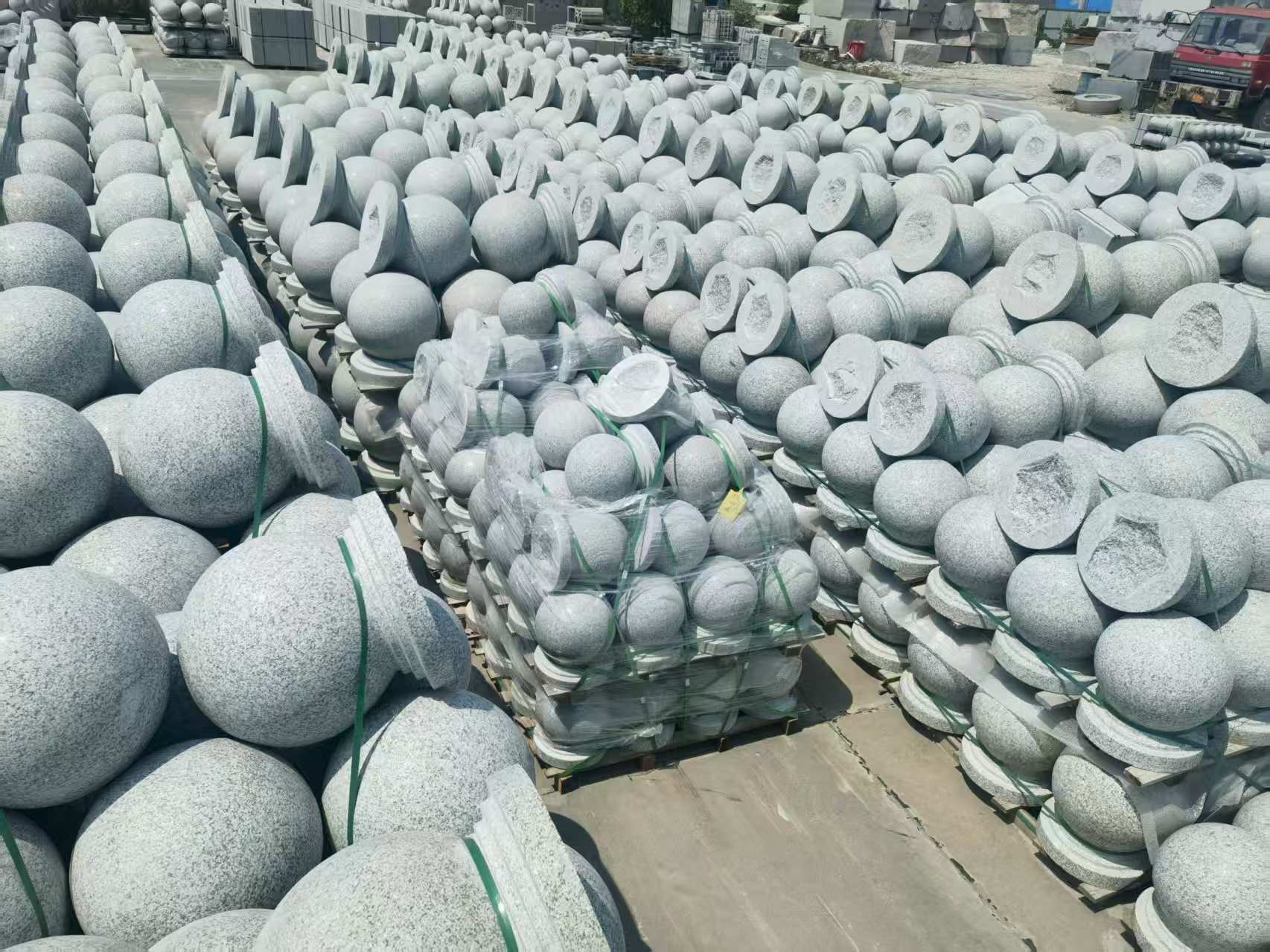 常州 花岗岩实心圆球，石球，挡车球，挡车石，车止石，路障石。