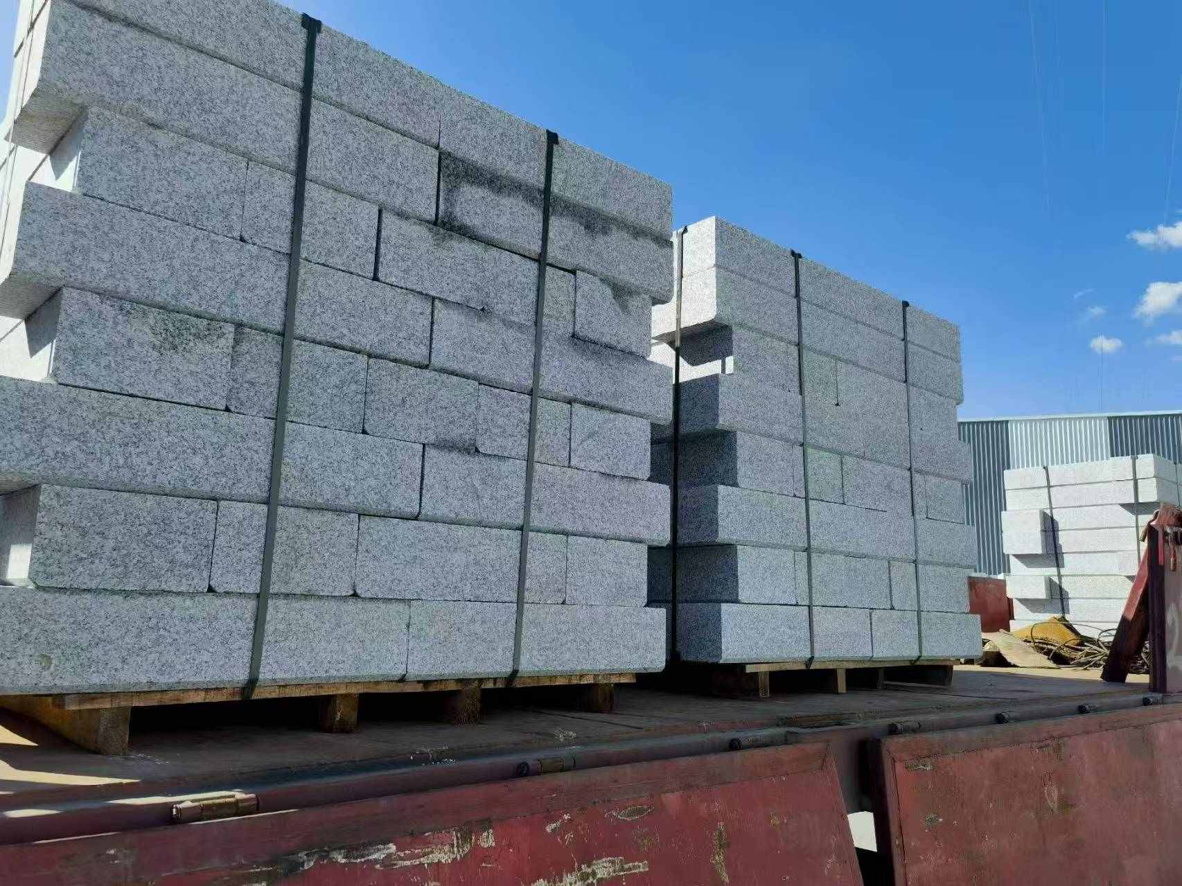 常州 路沿石装车出货