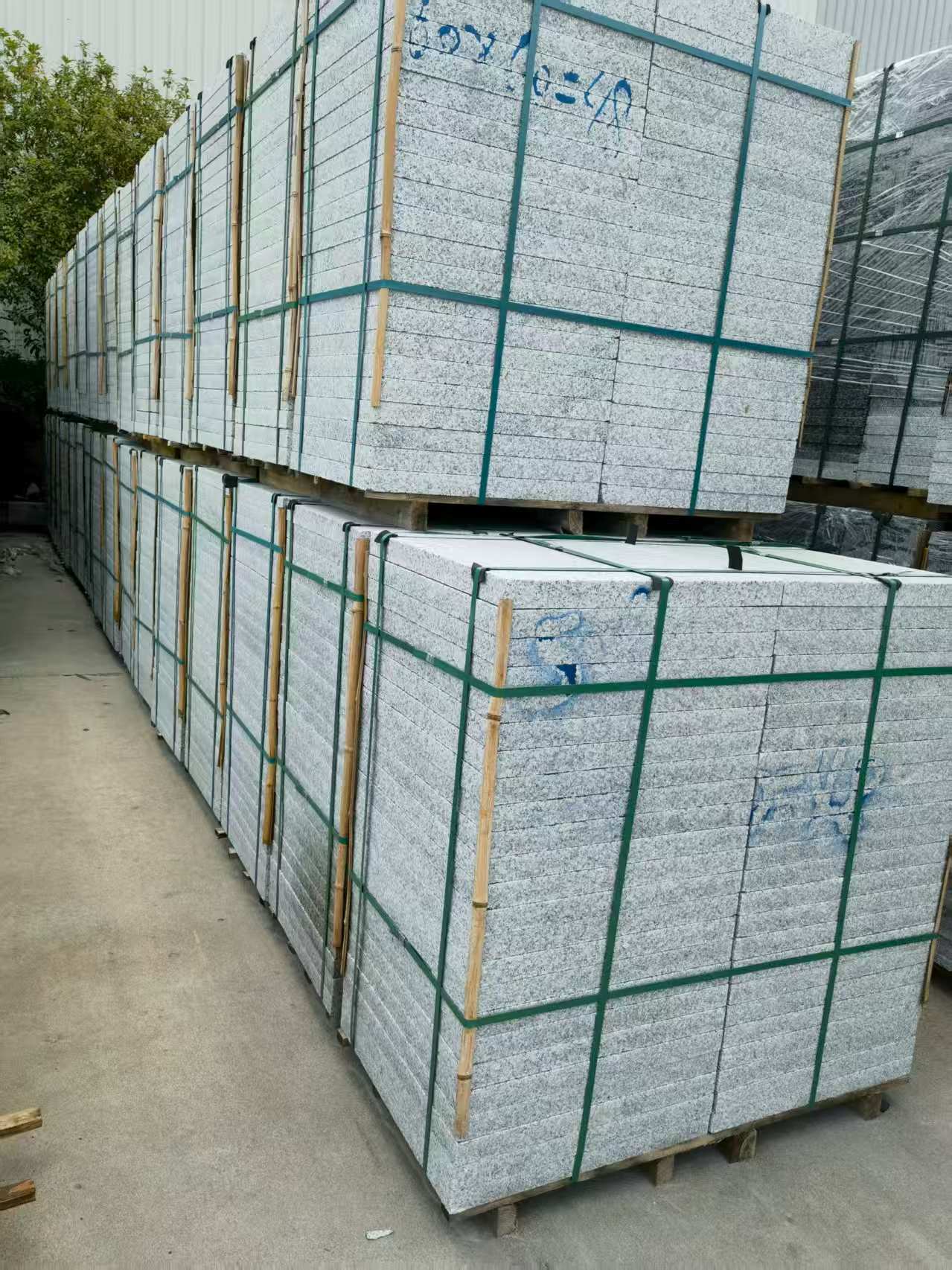 常州 大花芙蓉白火烧成品，市政园林广场地铺石